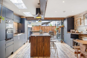 Stylish House w Free Parking Nr Exeter Centre
